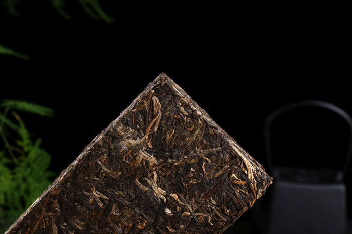 2013 Kunlu Mountain Raw Pu-erh Tea Brick | Yunnan Sourcing Tea Shop