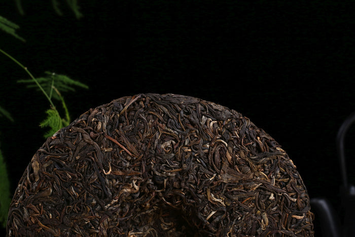 2020 Yunnan Sourcing "Gu Shu Bai Cha" Aged Raw Pu-erh Tea Cake | Yunnan Sourcing Tea Shop